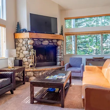 Bridgepoint Condo 08